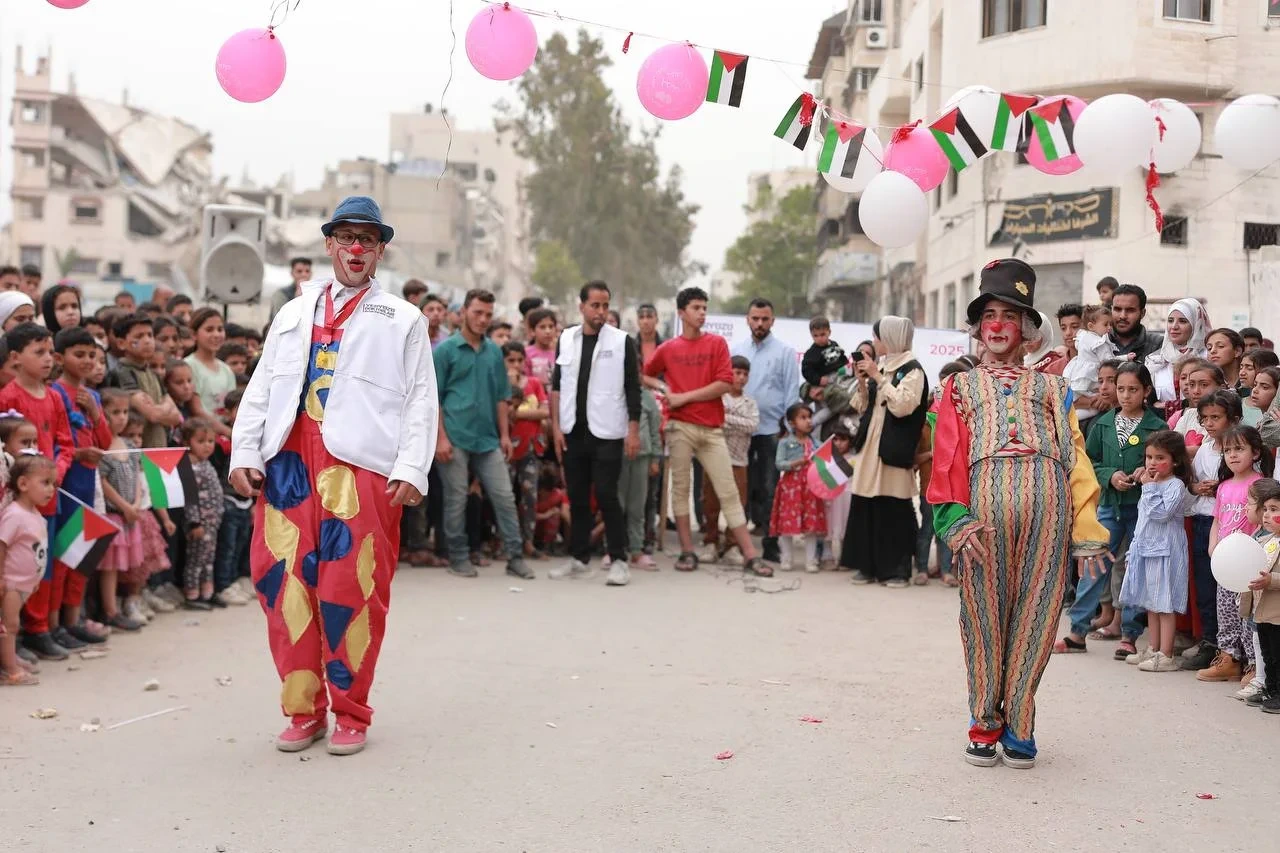Yeryüzünde 23 Nisan Mutluluğu
